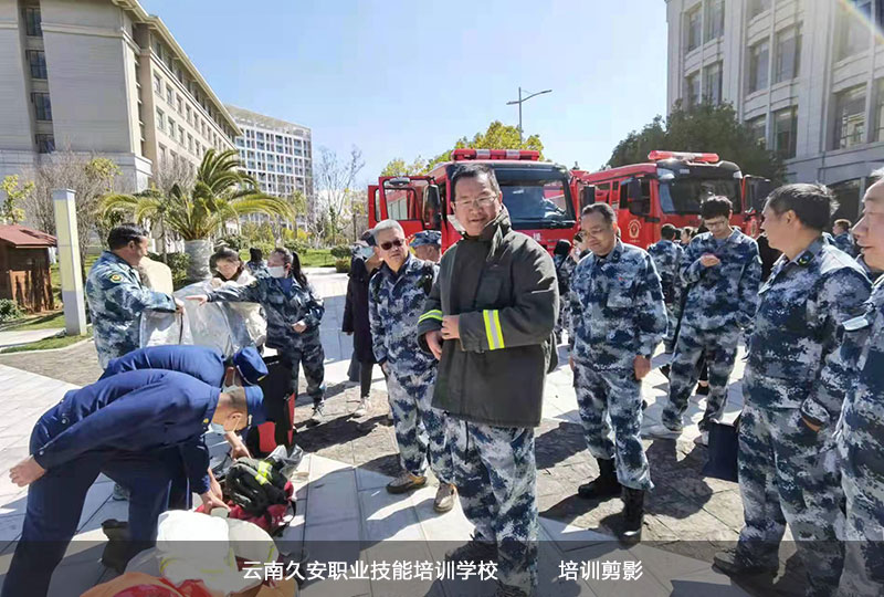 2022年度昆明市人防隊伍消防安全知識培訓演練