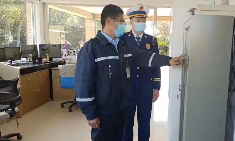 消防控制室值班人員無證上崗,物業(yè)被罰1000元