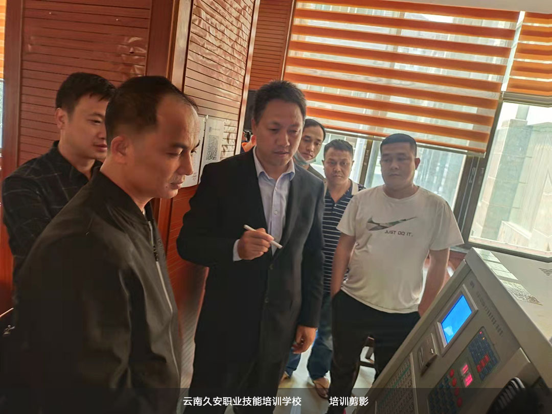 元陽消防設(shè)施操作員中級班順利結(jié)業(yè)